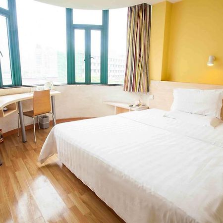 7Days Inn Dongguan Honghuating Branch Номер фото